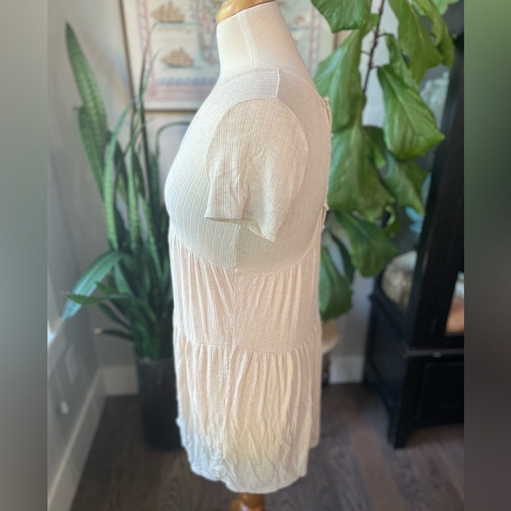 Cute!! Slip on Dress or Coverup - Picture 2 of 4